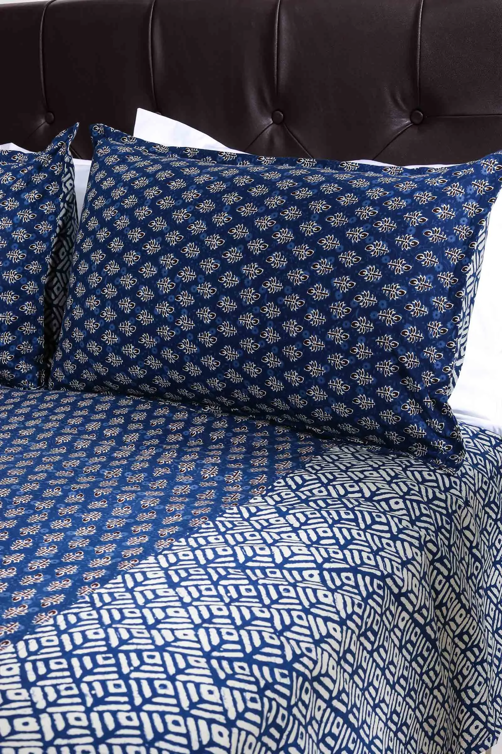 1 Indigo Blossom Cotton Bedsheet