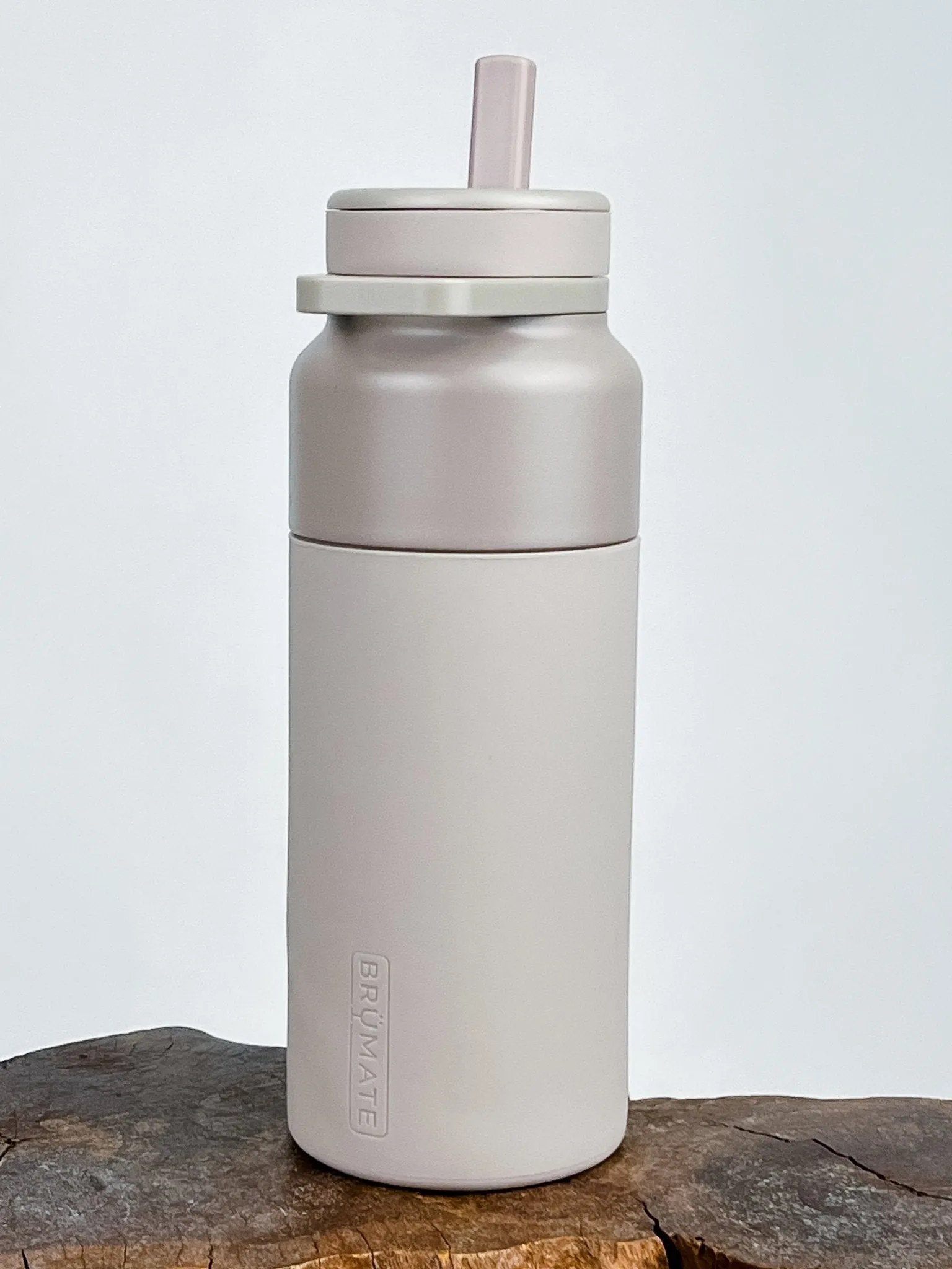 Brumate Rotera 35oz water bottle mocha