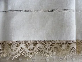 GORGEOUS Antique French Natural Linen Pillowcase,Bobbin Lace Trim,Fine Vintage Linens, French Country Farmhouse Decor,Collectible Linens