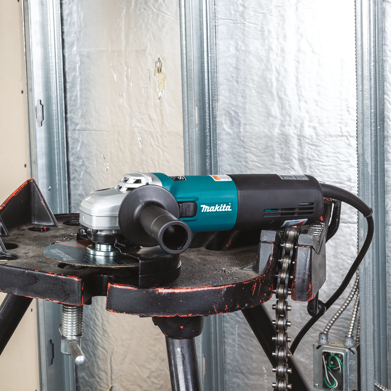 Makita (9566CV) 6" SJS™ High-Power Cut-Off/Angle Grinder