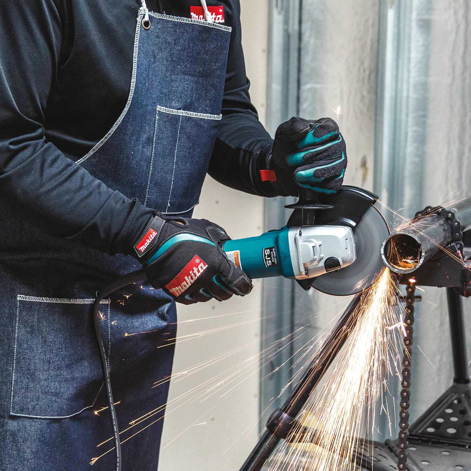 Makita (9566CV) 6" SJS™ High-Power Cut-Off/Angle Grinder