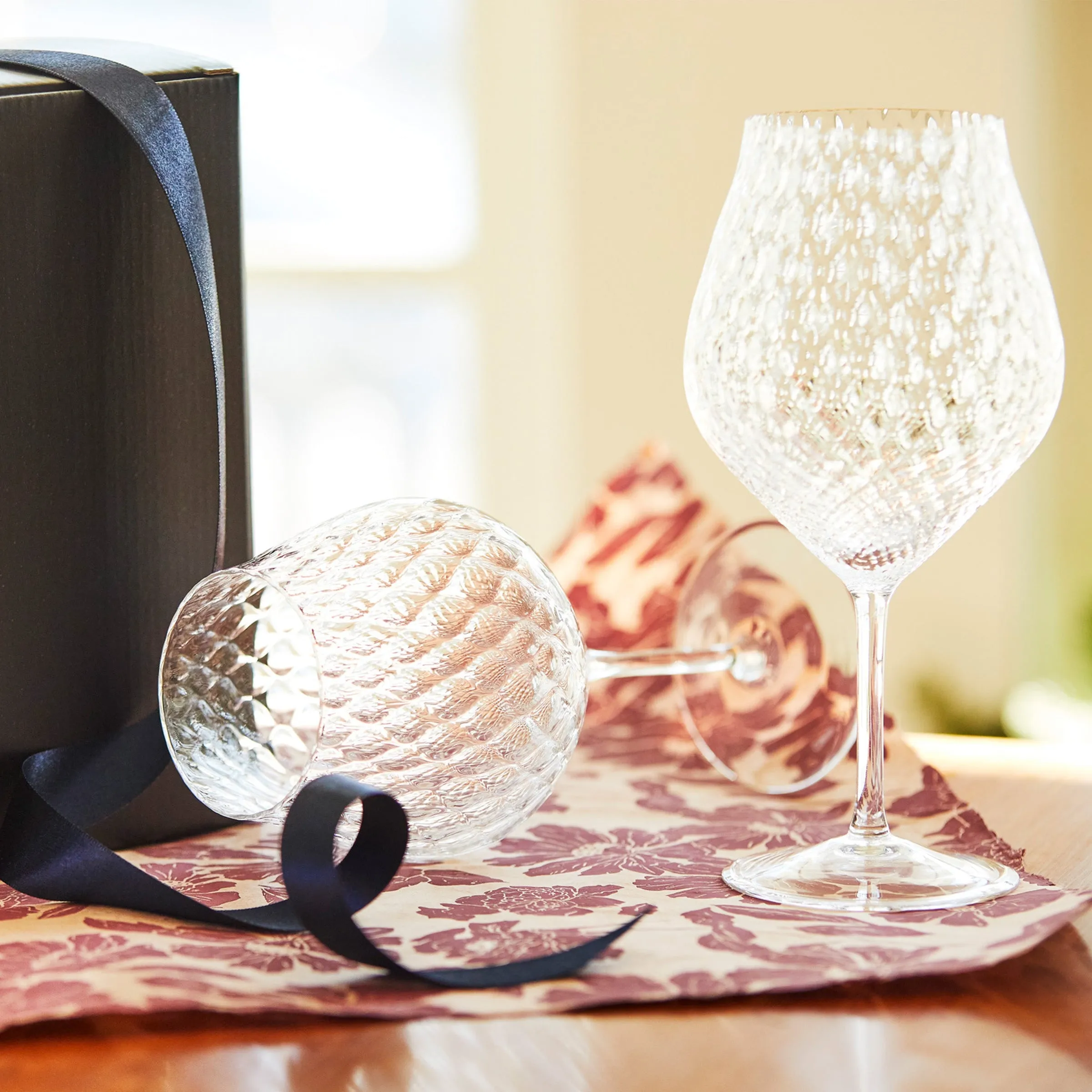 Phoebe Clear Universal Wine Glasses