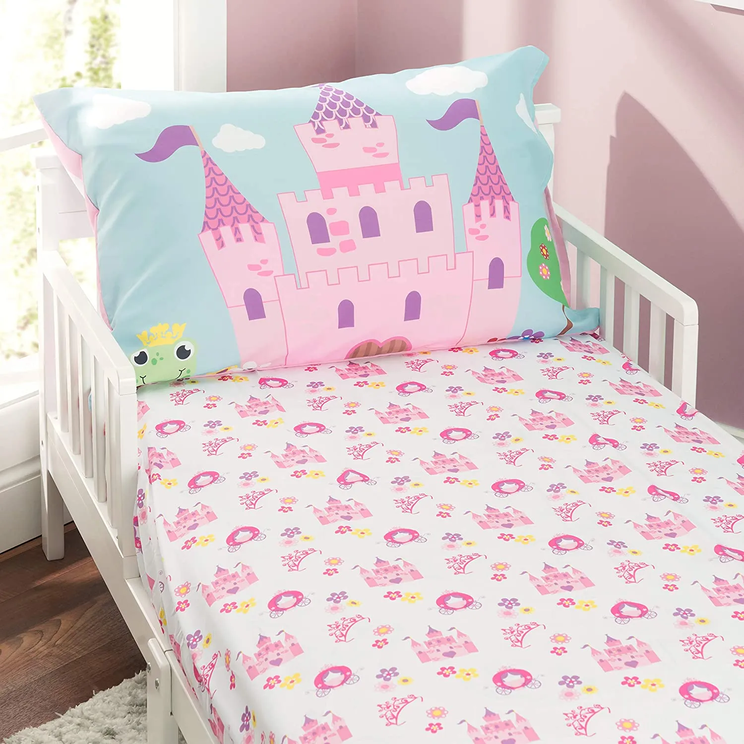 Princess Storyland 3-Piece Toddler Sheet Set