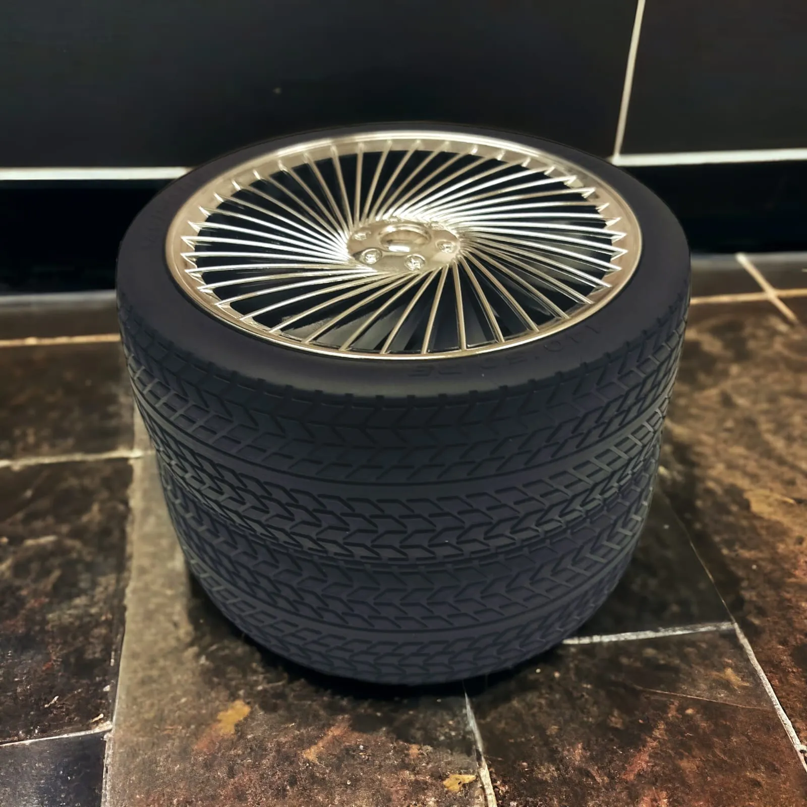 Wheel Shape Fan.